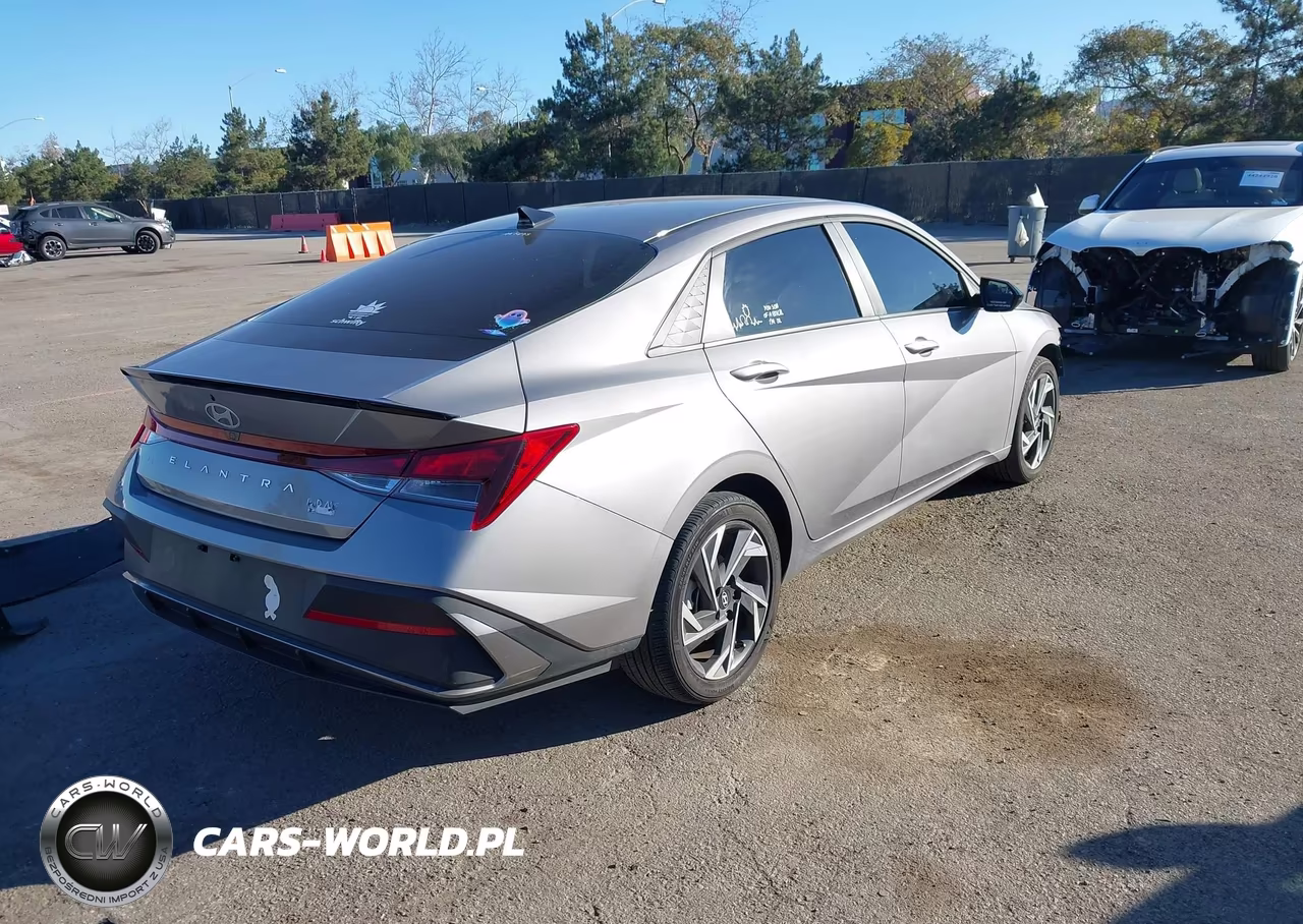 2025 Hyundai Elantra Sel Sport VIN:KMHLM4DGXSU910360 - 4