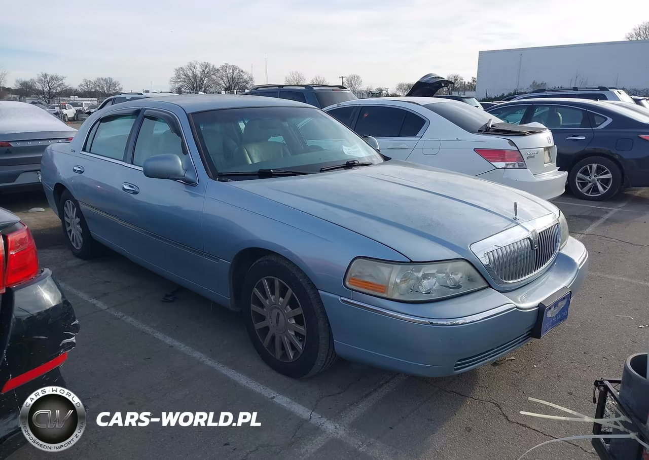 2006 Lincoln Town Car Signature – zdjęcie 1 z 16