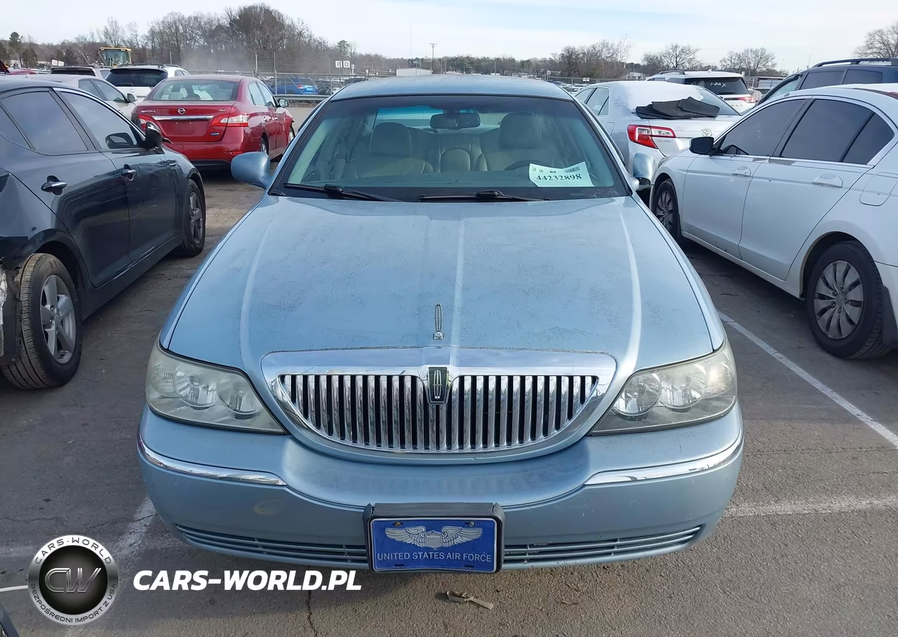 2006 Lincoln Town Car Signature VIN:1LNHM81W96Y601602 - 12