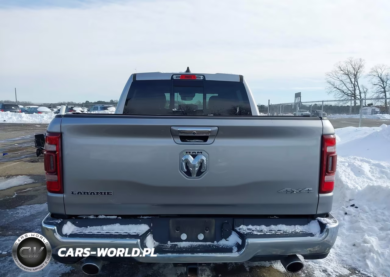 2021 Ram 1500 Laramie VIN:1C6SRFJT7MN751963 - 16