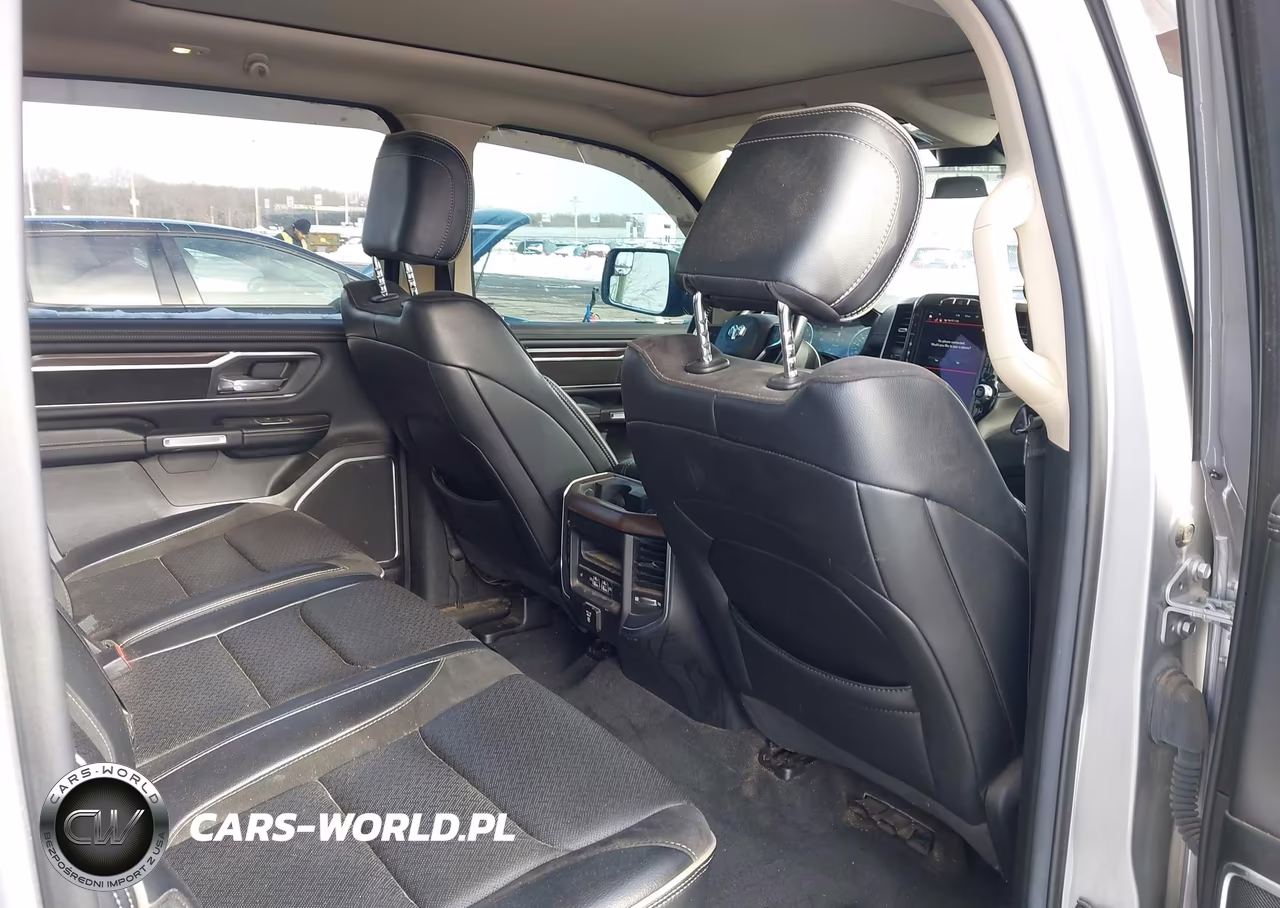 2021 Ram 1500 Laramie VIN:1C6SRFJT7MN751963 - 8