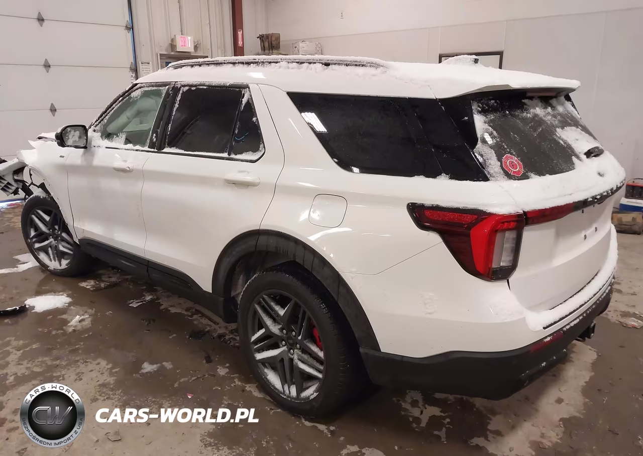 2025 Ford Explorer St-Line VIN:1FMUK8KHXSGD03175 - 3