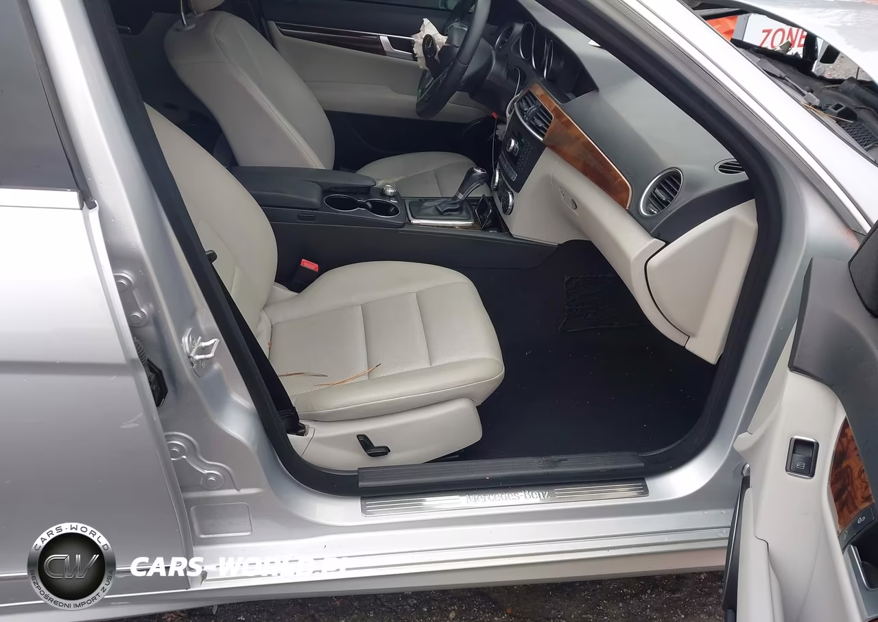 2013 Mercedes-Benz C 250 Sport VIN:WDDGF4HB5DR296358 - 5
