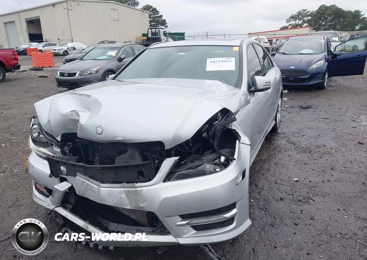 2013 Mercedes-Benz C 250 Sport VIN:WDDGF4HB5DR296358 - 6
