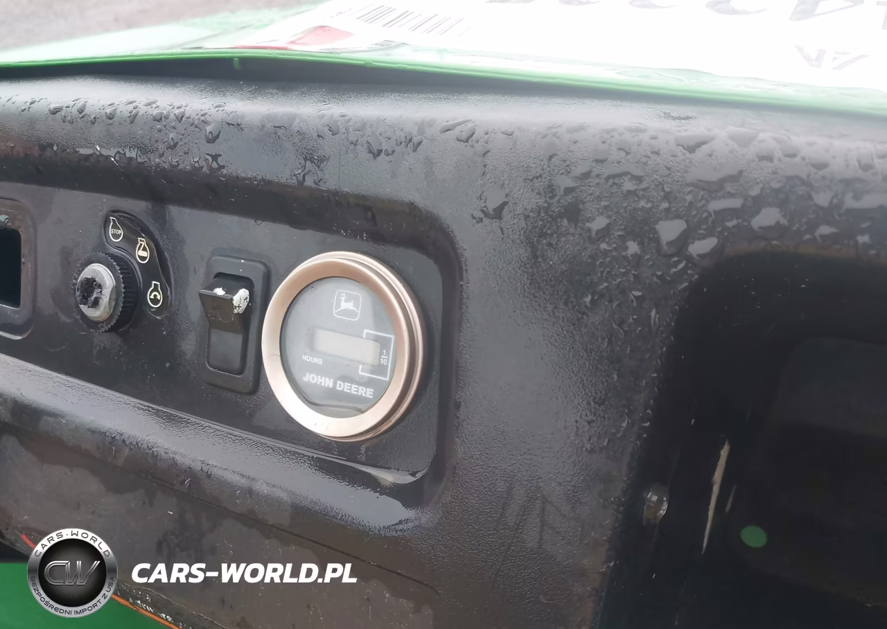 2000 John Deere Gator VIN:W00TURF008786 - 7
