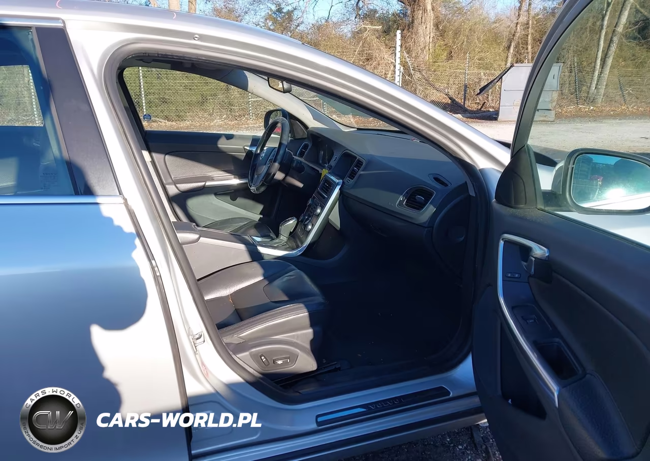 2014 Volvo S60 T5 VIN:YV1612FS5E2271735 - 5