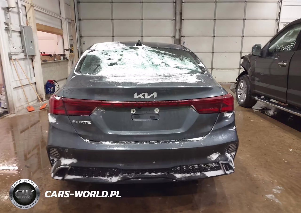 2024 Kia Forte Lxs VIN:3KPF24AD1RE829807 - 17