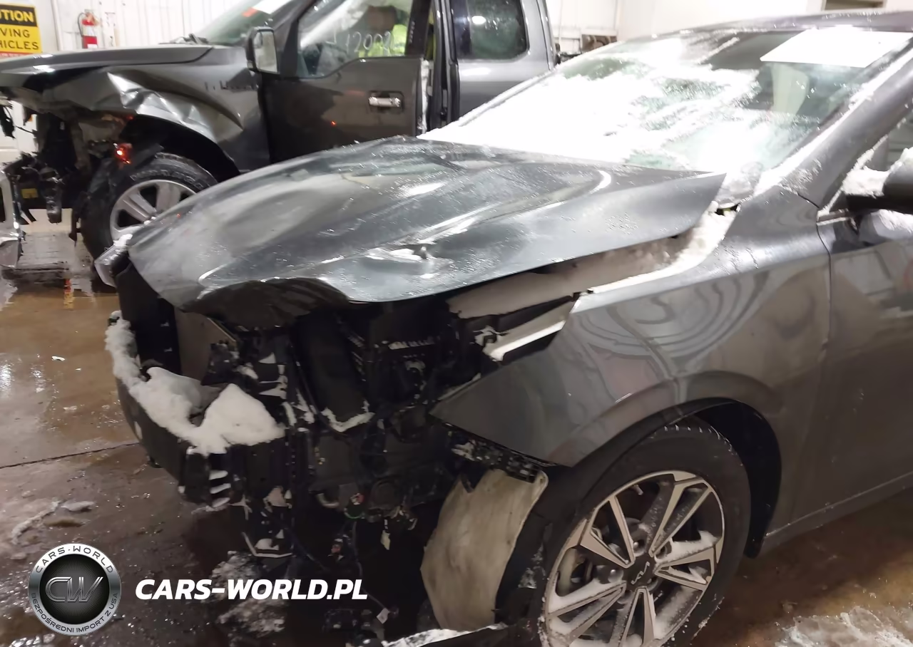 2024 Kia Forte Lxs VIN:3KPF24AD1RE829807 - 6