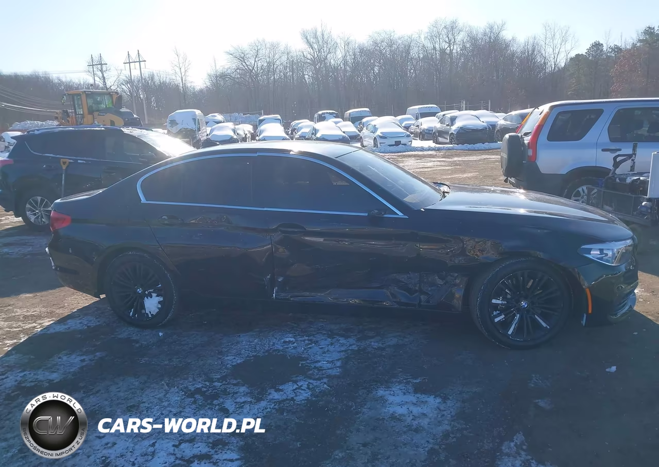 2019 BMW 530I xDrive VIN:WBAJA7C5XKG910330 - 13