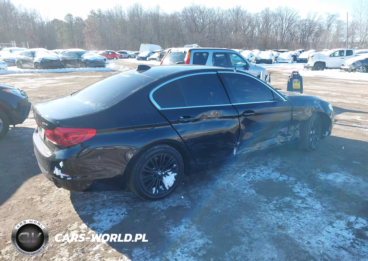 2019 BMW 530I xDrive VIN:WBAJA7C5XKG910330 - 17