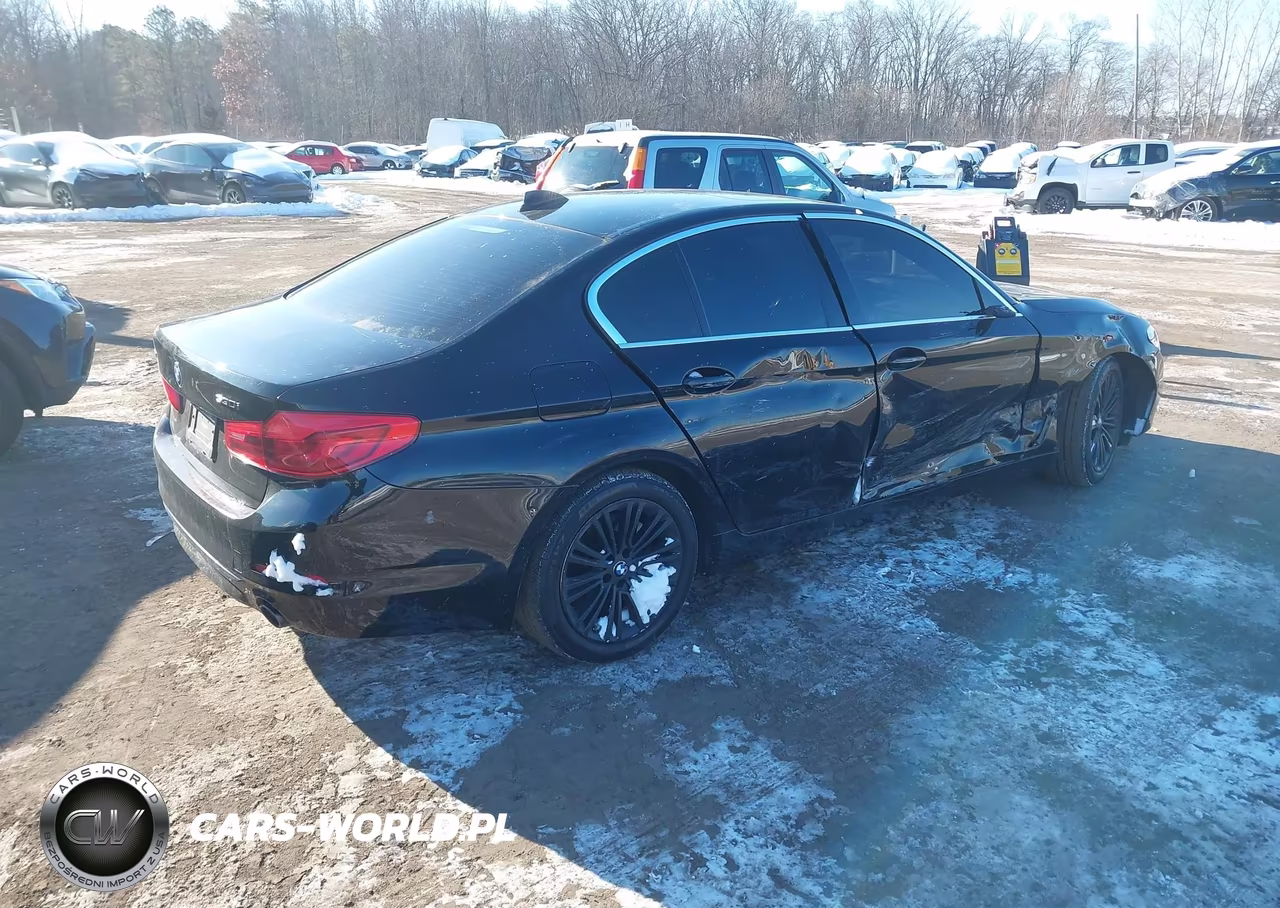 2019 BMW 530I xDrive VIN:WBAJA7C5XKG910330 - 4