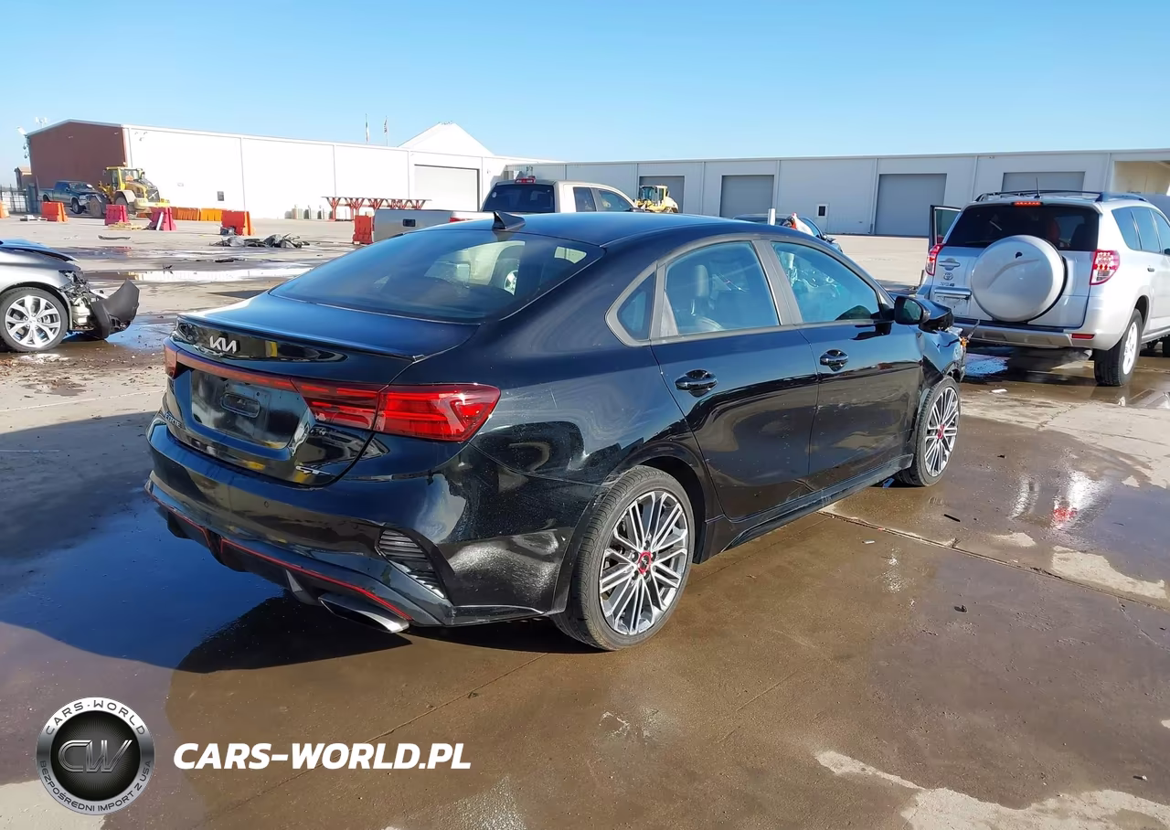 2022 Kia Forte Gt VIN:3KPF44AC1NE478151 - 4