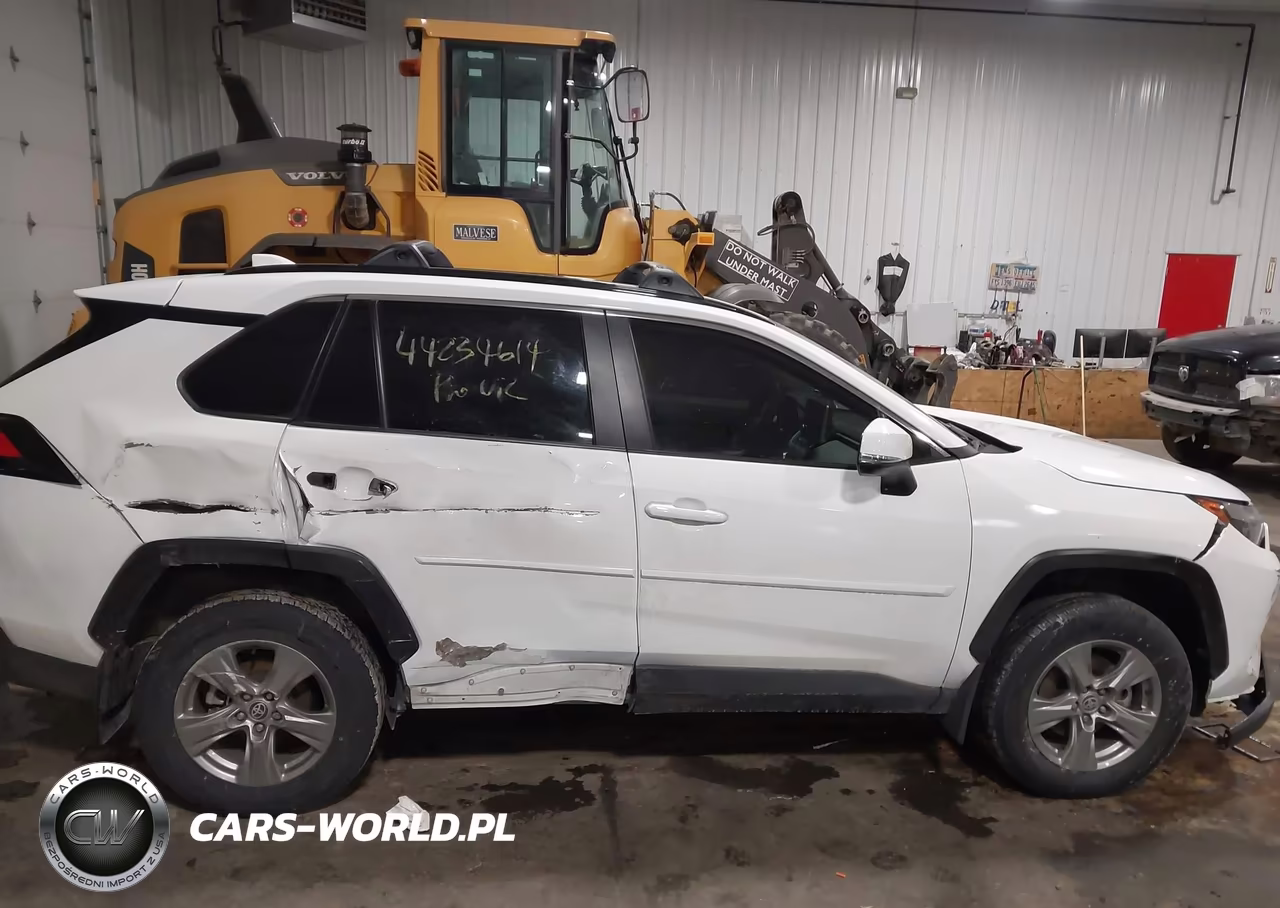 2024 Toyota Rav4 Xle-Woodland Edition VIN:2T3RWRFV1RW201329 - 13