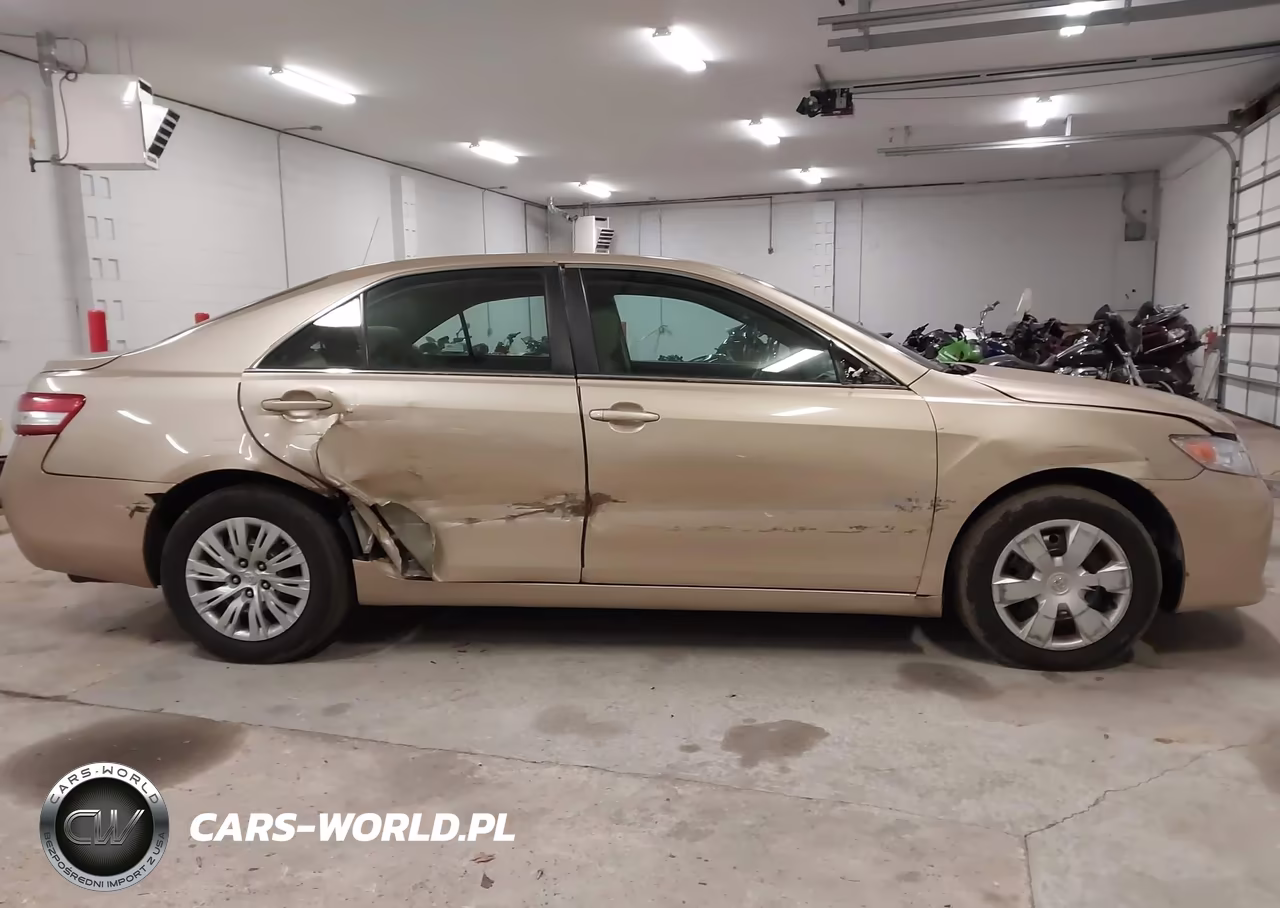 2010 Toyota Camry Le VIN:4T1BF3EKXAU115200 - 13