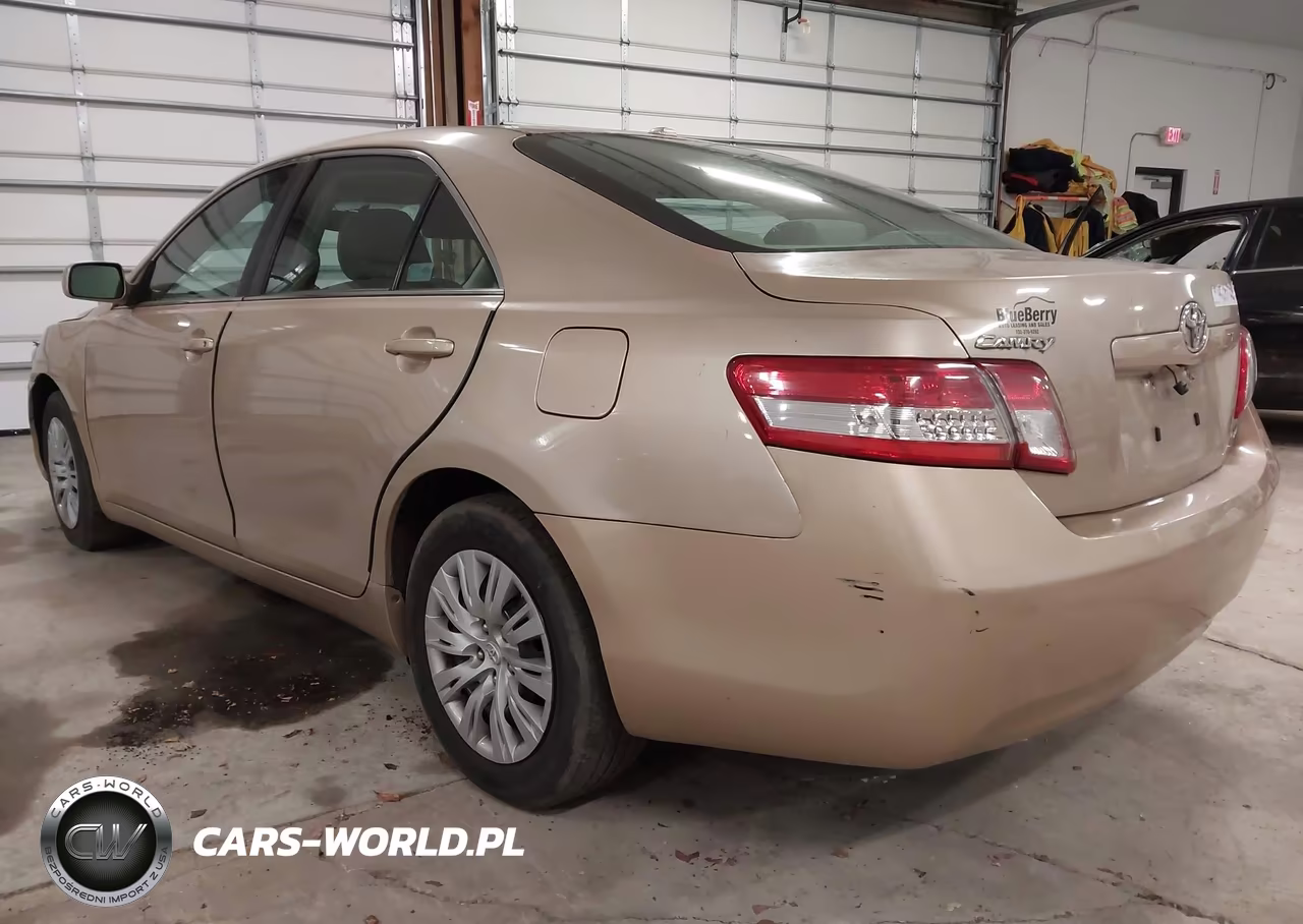 2010 Toyota Camry Le VIN:4T1BF3EKXAU115200 - 3
