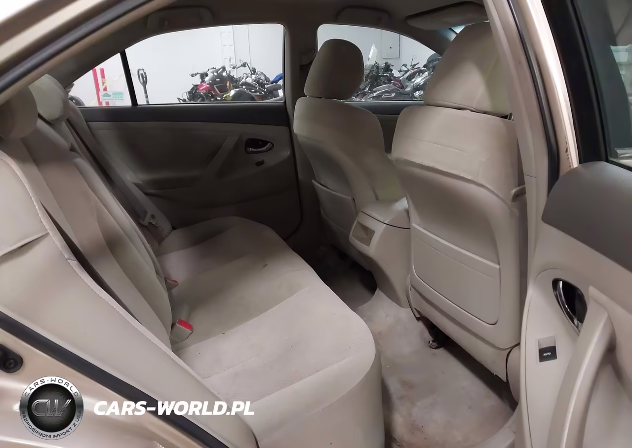 2010 Toyota Camry Le VIN:4T1BF3EKXAU115200 - 8