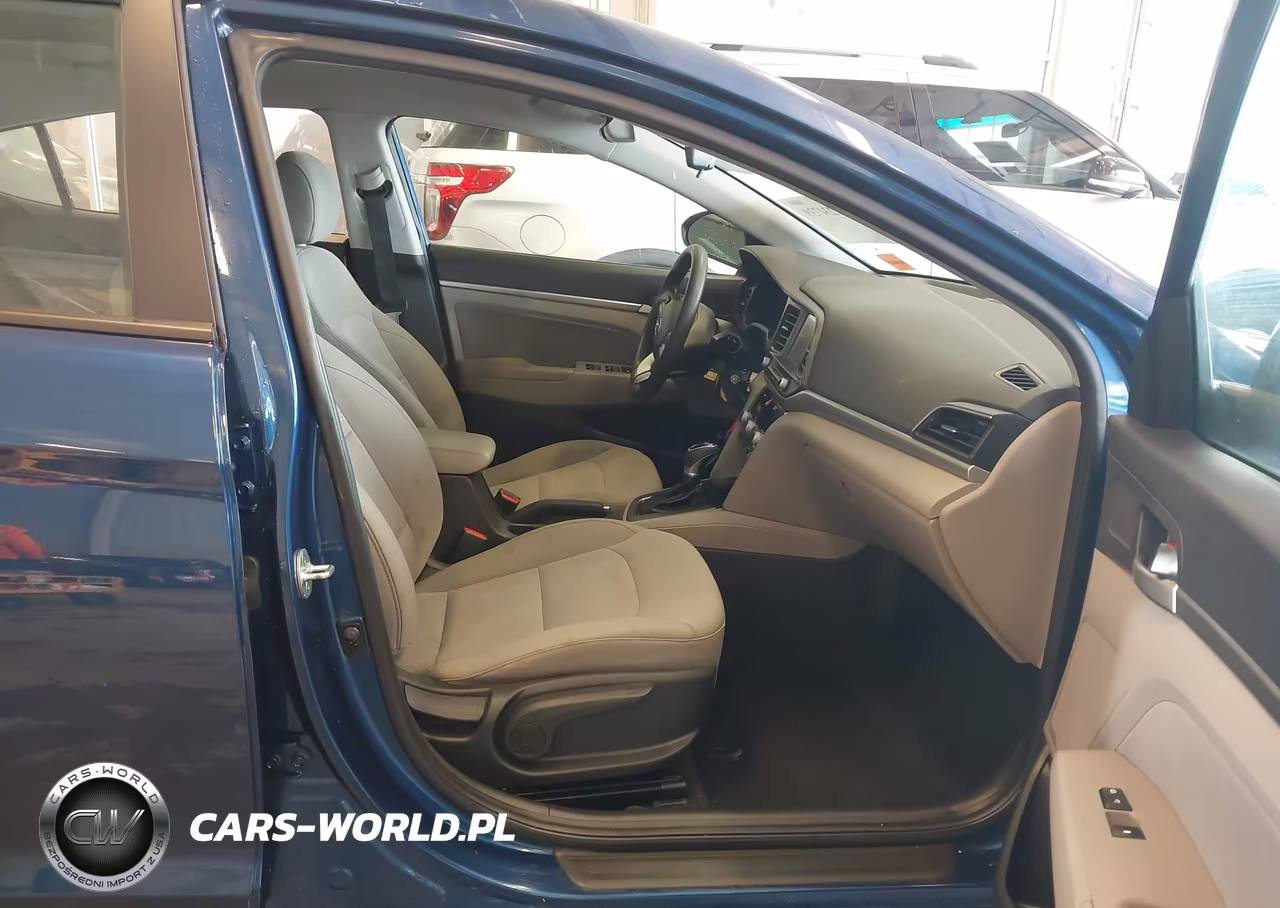 2020 Hyundai Elantra Sel VIN:5NPD84LF3LH558546 - 5