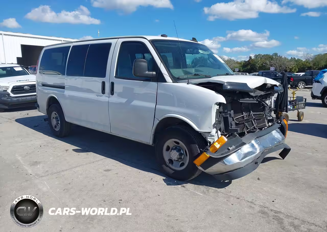 2018 Chevrolet Express 3500 Lt