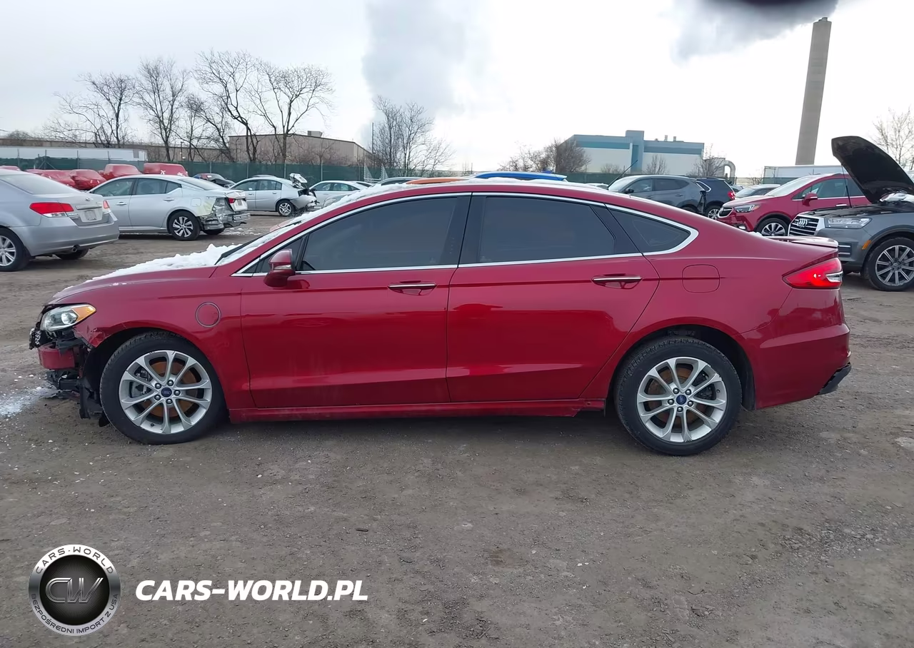 2019 Ford Fusion Energi Titanium VIN:3FA6P0SU3KR266935 - 14