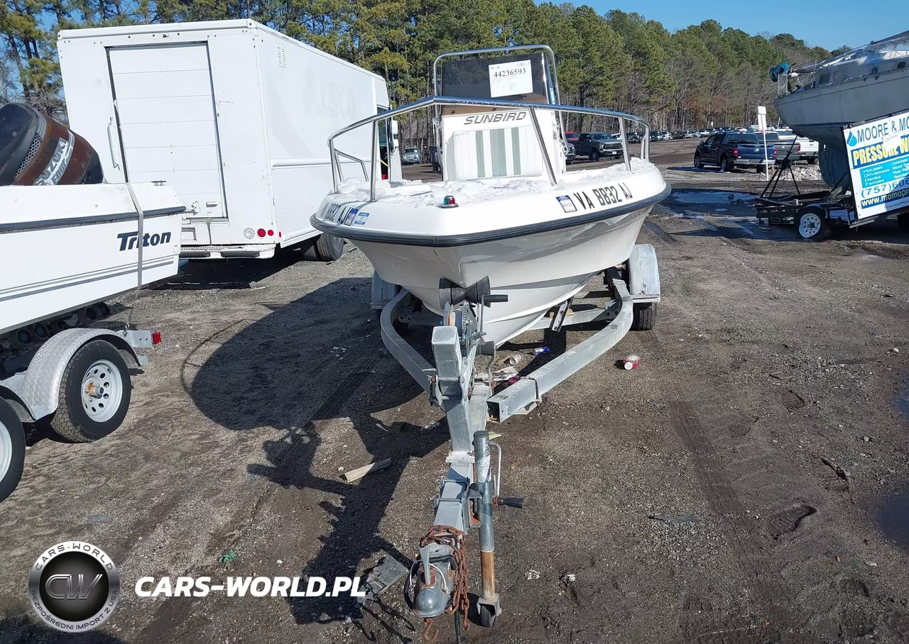 1994 Sunbird Fiberglass Center Console VIN:SB2M0268E494 - 6