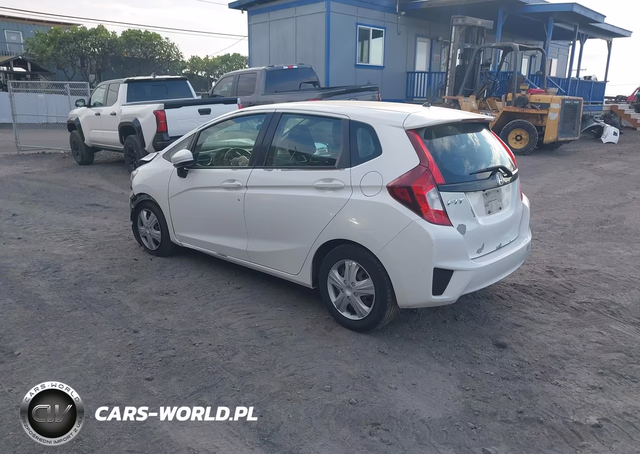 2015 Honda Fit Lx VIN:3HGGK5G54FM780079 - 3
