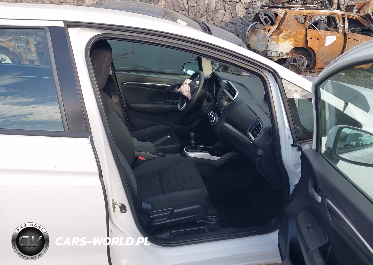 2015 Honda Fit Lx VIN:3HGGK5G54FM780079 - 5