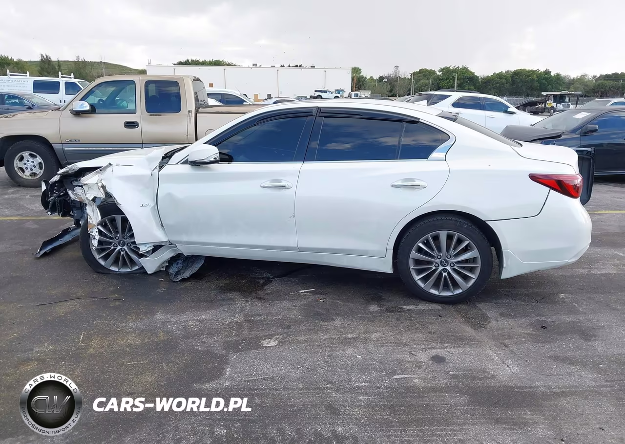 2018 Infiniti Q50 3.0T Luxe VIN:JN1EV7ARXJM438146 - 13