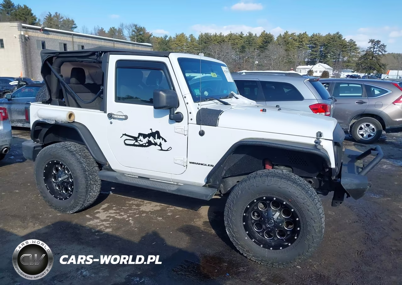 2011 Jeep Wrangler Sahara VIN:1J4AA5D19BL638793 - 12