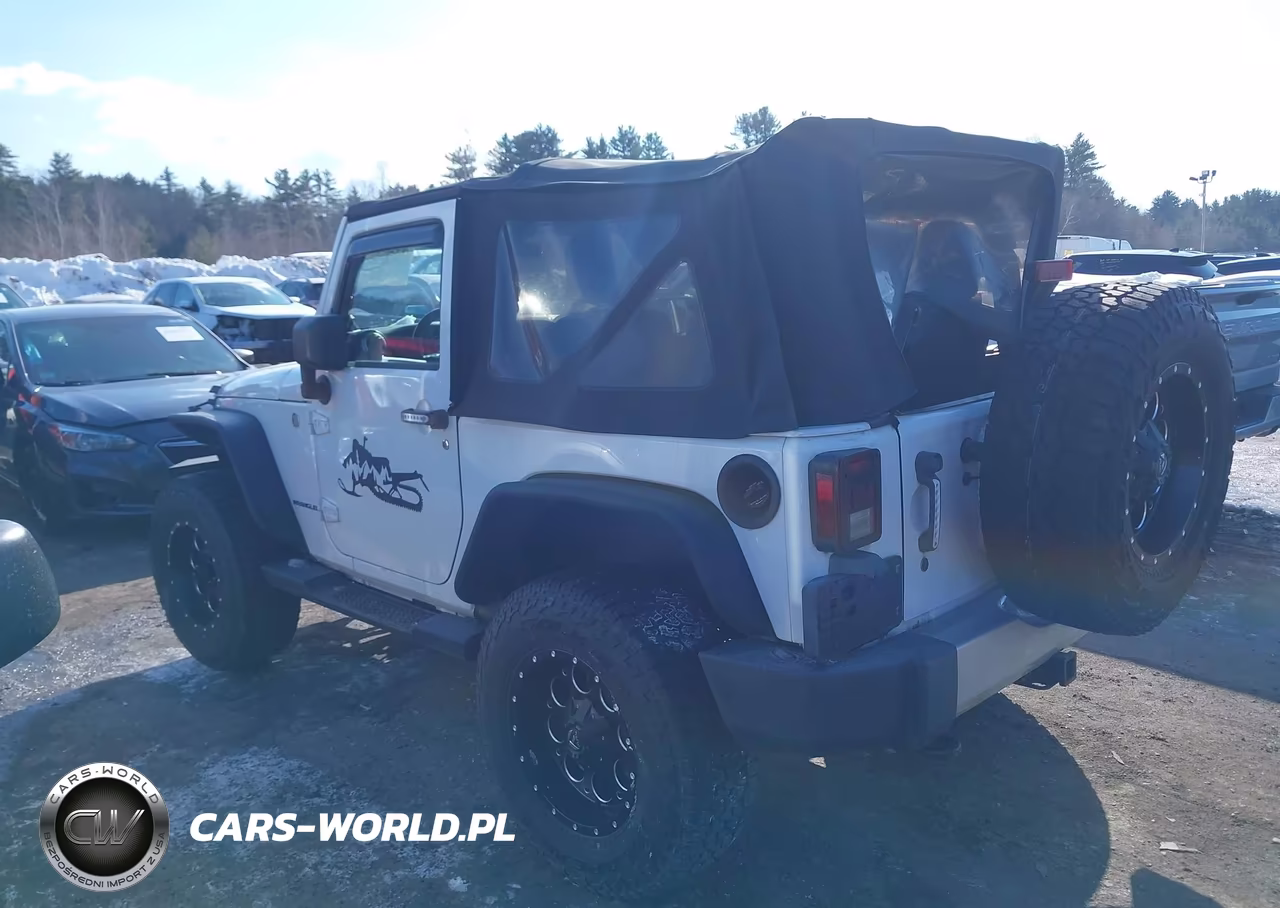 2011 Jeep Wrangler Sahara VIN:1J4AA5D19BL638793 - 13