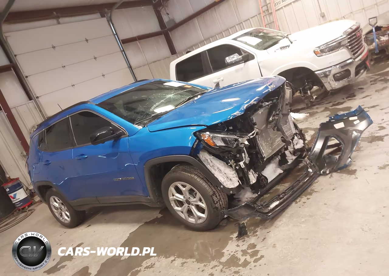 2025 Jeep Compass Latitude 4X4 VIN:3C4NJDBN1ST608571 - 13