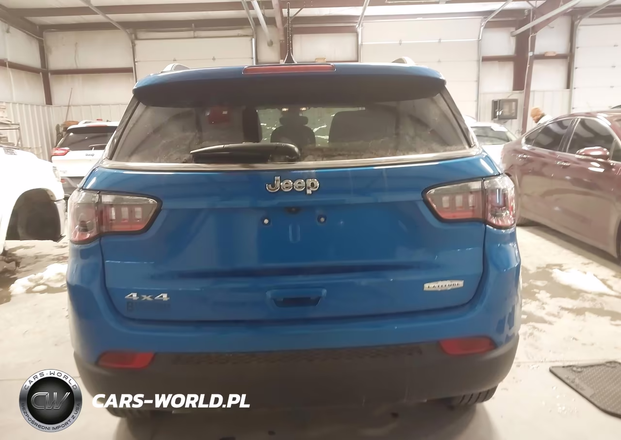2025 Jeep Compass Latitude 4X4 VIN:3C4NJDBN1ST608571 - 16