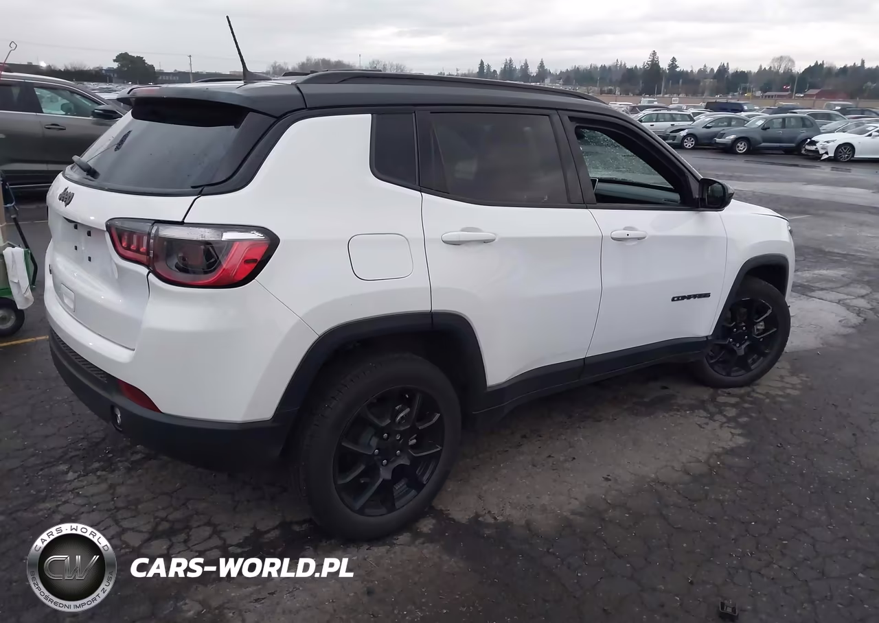 2024 Jeep Compass Latitude 4X4 VIN:3C4NJDBN4RT166945 - 4