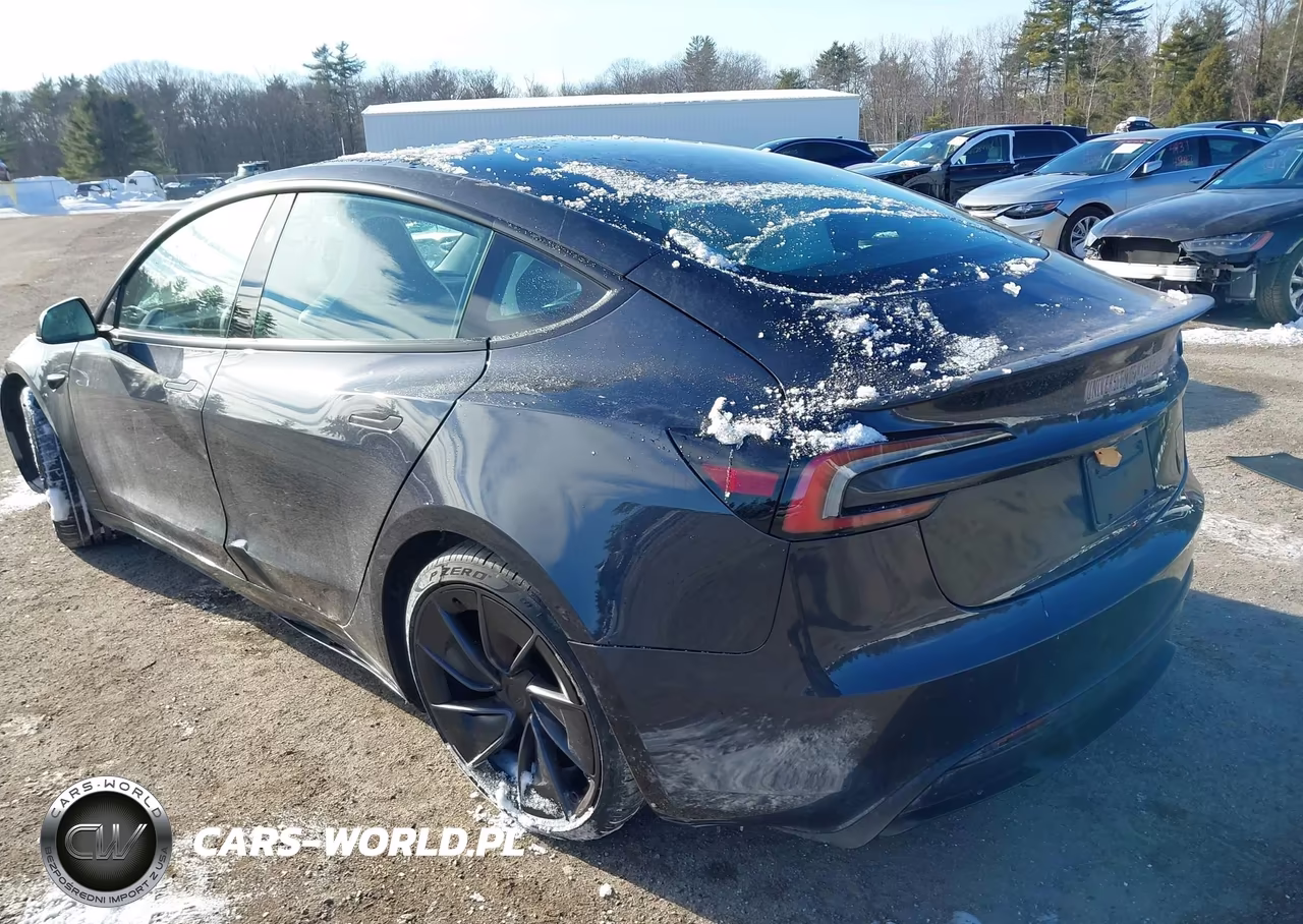 2024 Tesla Model 3 Performance All-Wheel Drive VIN:5YJ3E1ET3RF868211 - 3