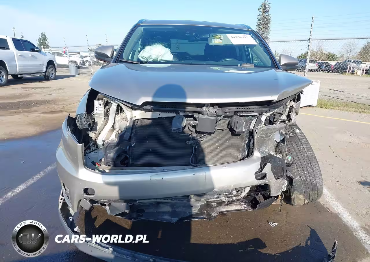 2015 Toyota Highlander Limited V6 VIN:5TDYKRFH1FS050359 - 12