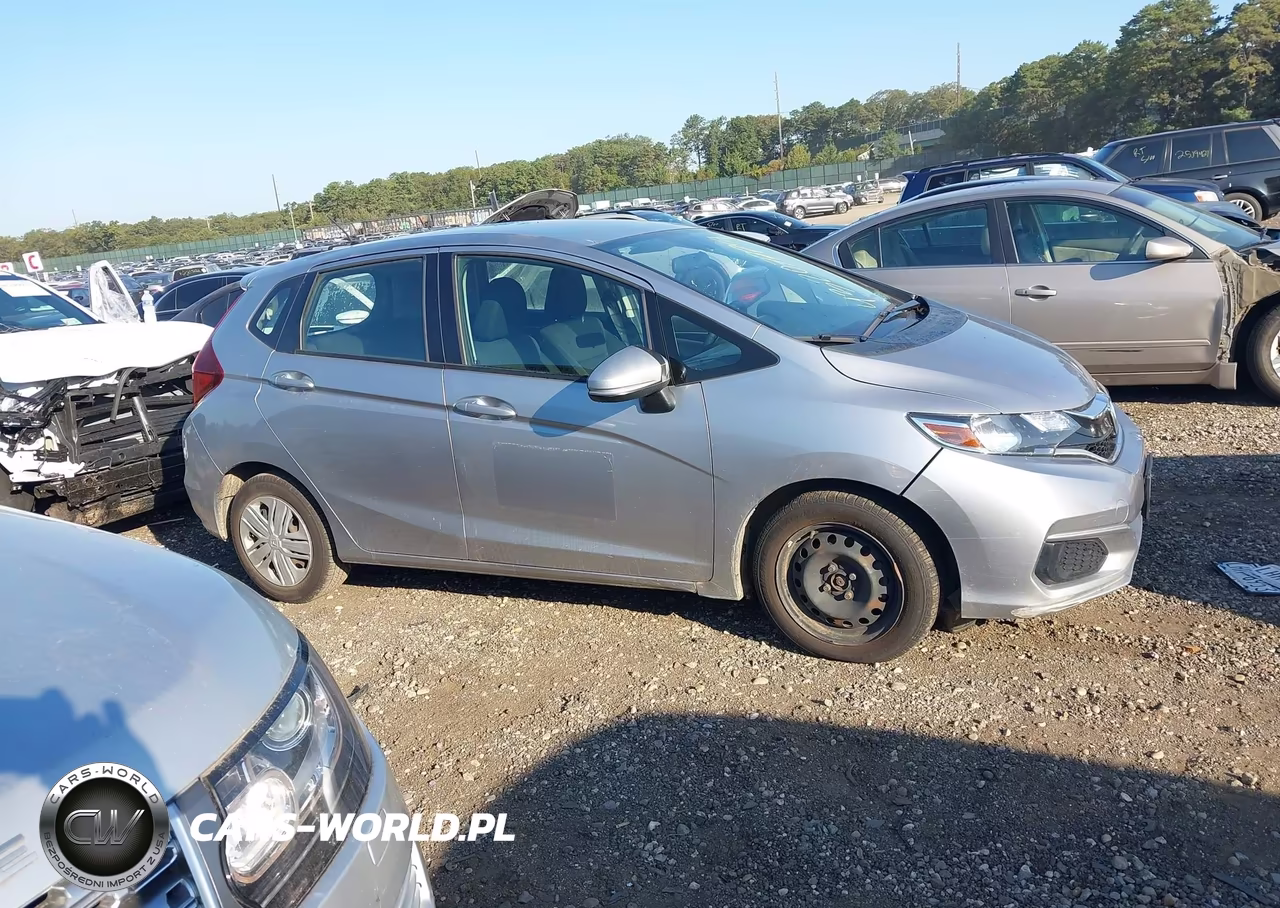 2019 Honda Fit Lx VIN:3HGGK5H48KM752723 - 13