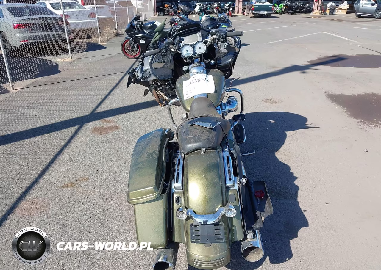 2017 Harley-Davidson Fltrxs Road Glide Special VIN:1HD1KTC16HB604302 - 6