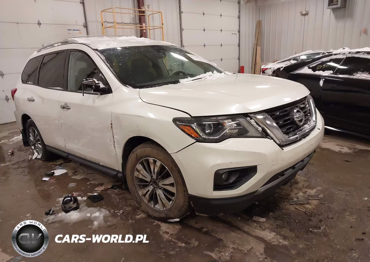 2017 Nissan Pathfinder Sv