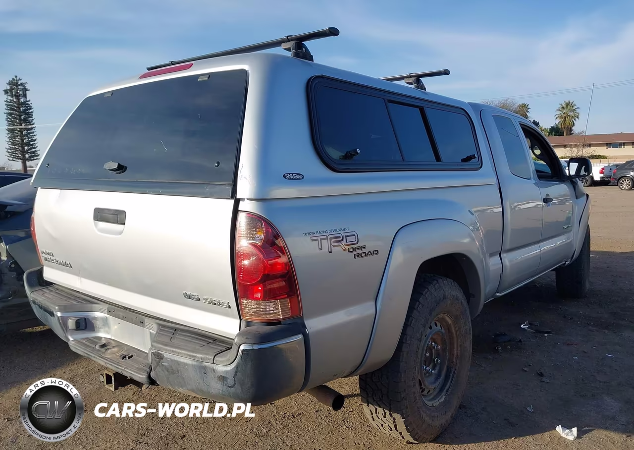 2007 Toyota Tacoma Base V6 VIN:5TEUU42N97Z418802 - 4