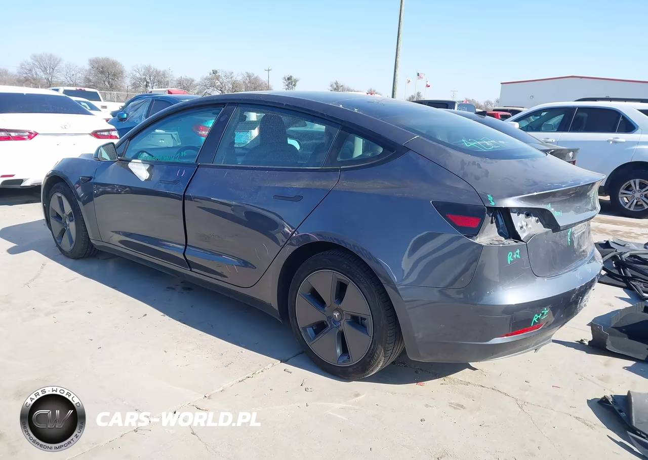 2023 Tesla Model 3 Rear-Wheel Drive VIN:5YJ3E1EAXPF664386 - 3