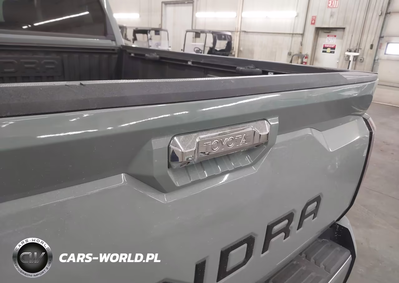 2024 Toyota Tundra Limited VIN:5TFJA5DB5RX154945 - 18