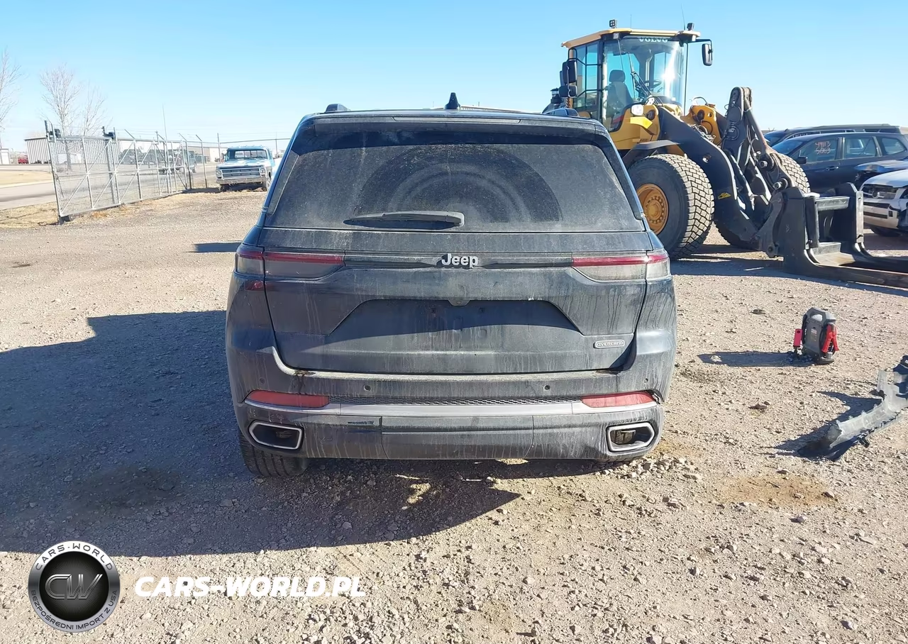 2023 Jeep Grand Cherokee Overland 4X2 VIN:1C4RJGDG1P8885874 - 16