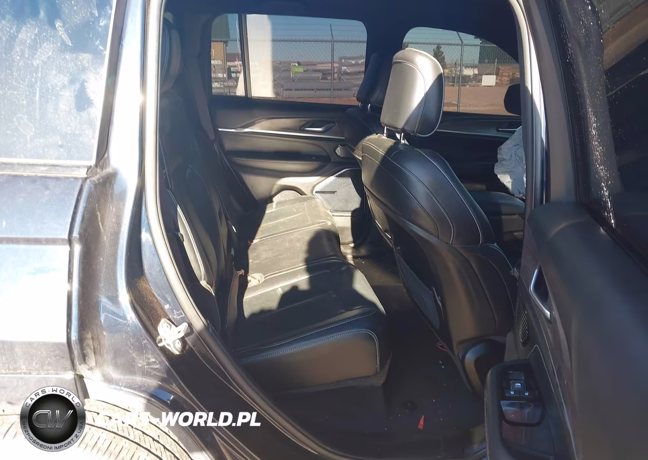 2023 Jeep Grand Cherokee Overland 4X2 VIN:1C4RJGDG1P8885874 - 8