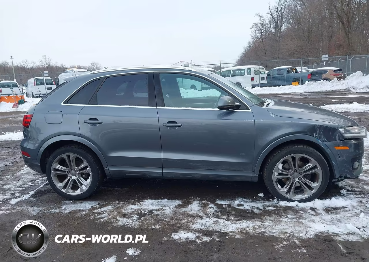 2015 Audi Q3 Premium Plus VIN:WA1EFCFS8FR005511 - 13
