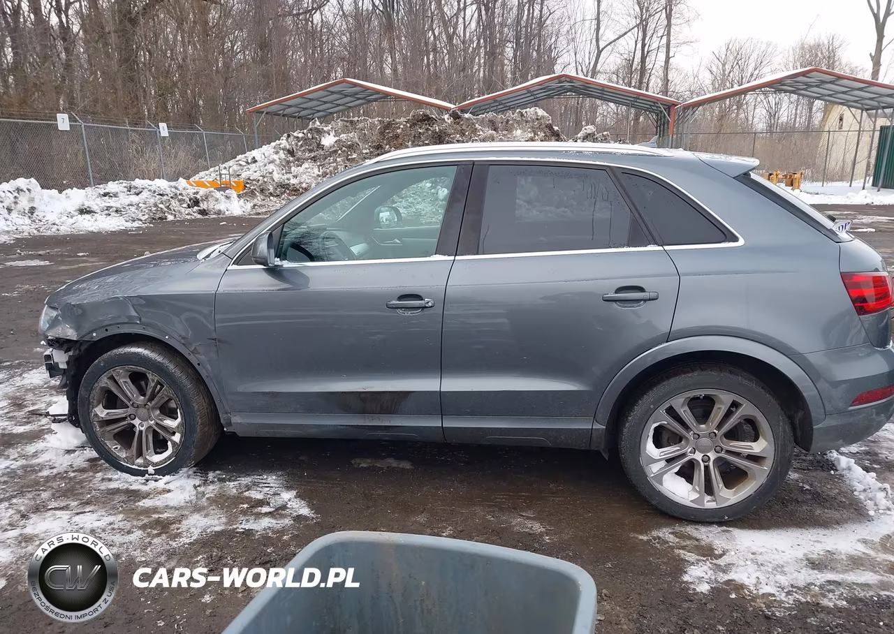 2015 Audi Q3 Premium Plus VIN:WA1EFCFS8FR005511 - 14