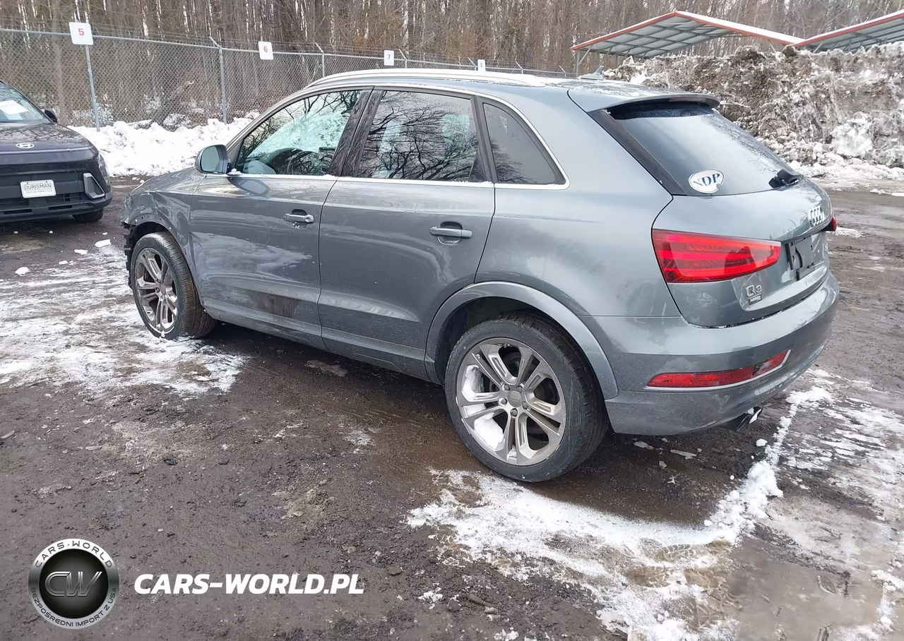 2015 Audi Q3 Premium Plus VIN:WA1EFCFS8FR005511 - 3