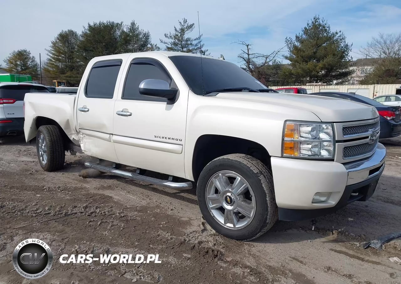 2013 Chevrolet Silverado 1500 Ltz – zdjęcie 1 z 17