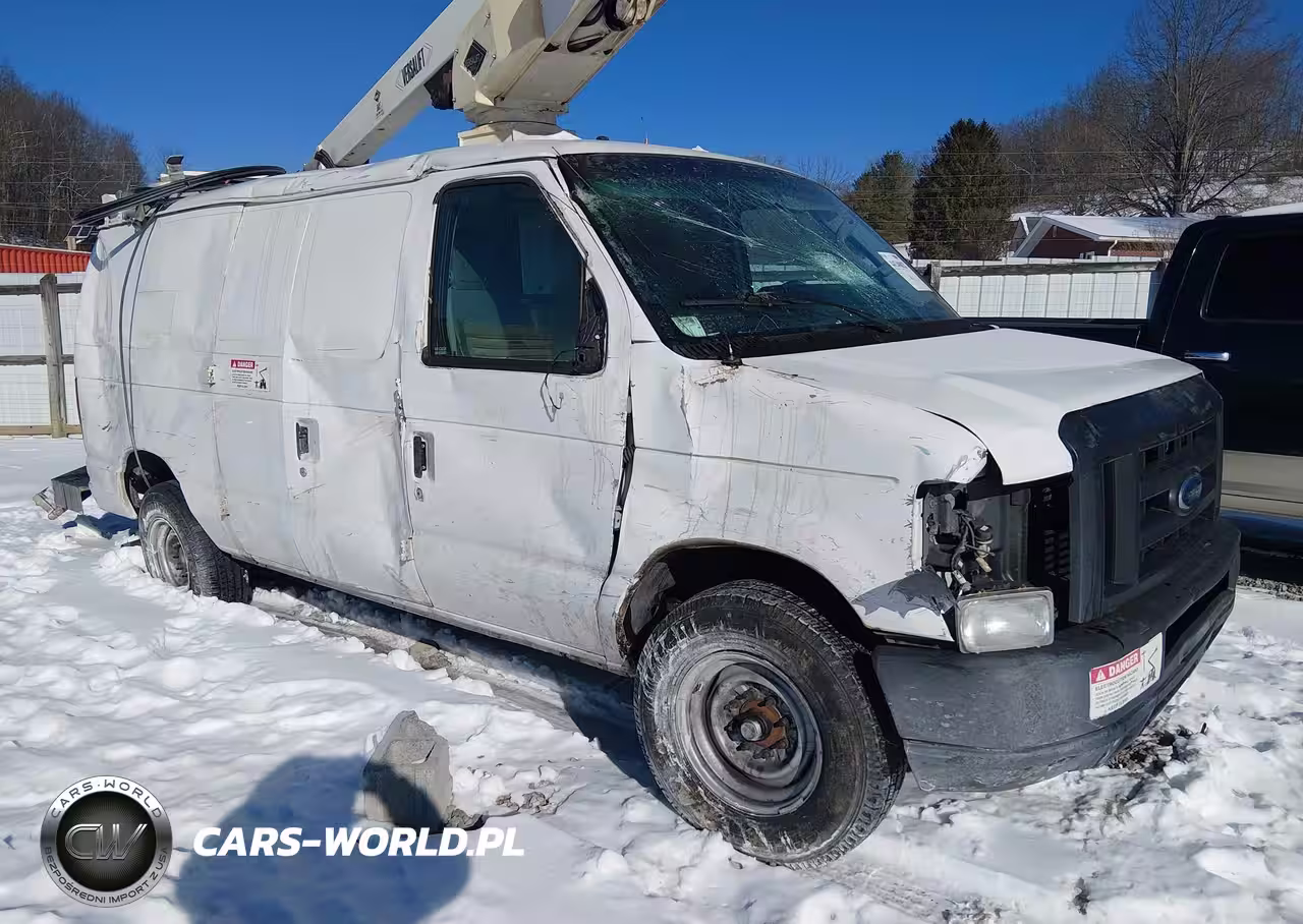 2011 Ford E-350 Super Duty Commercial