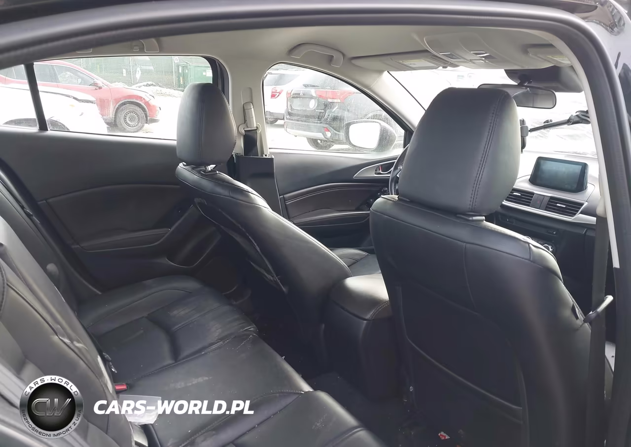 2018 Mazda Mazda3 Touring VIN:3MZBN1V3XJM199430 - 8