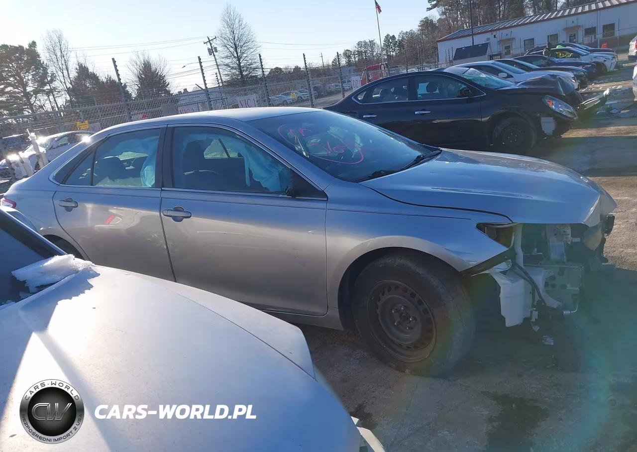 2016 Toyota Camry Le VIN:4T1BF1FK8GU119113 - 13