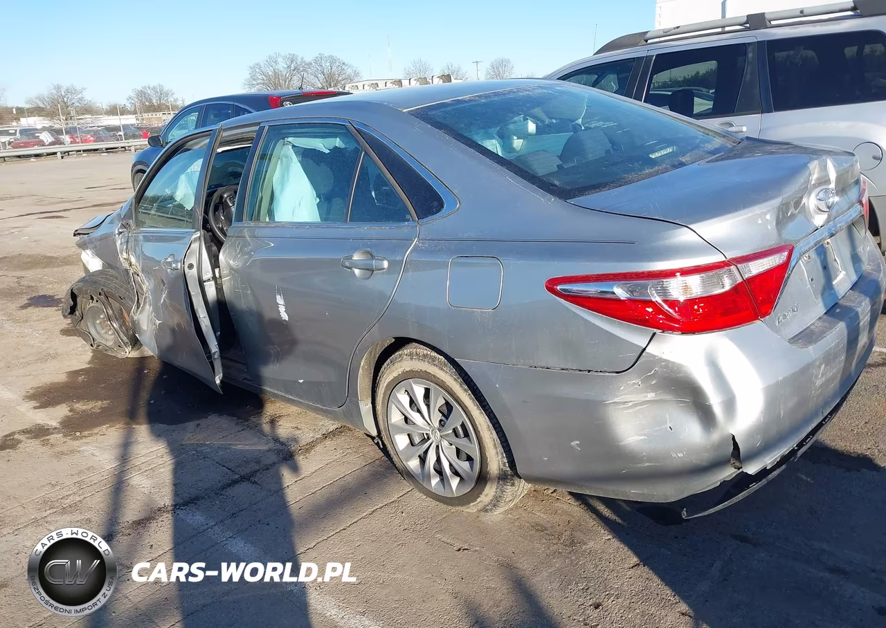 2016 Toyota Camry Le VIN:4T1BF1FK8GU119113 - 3